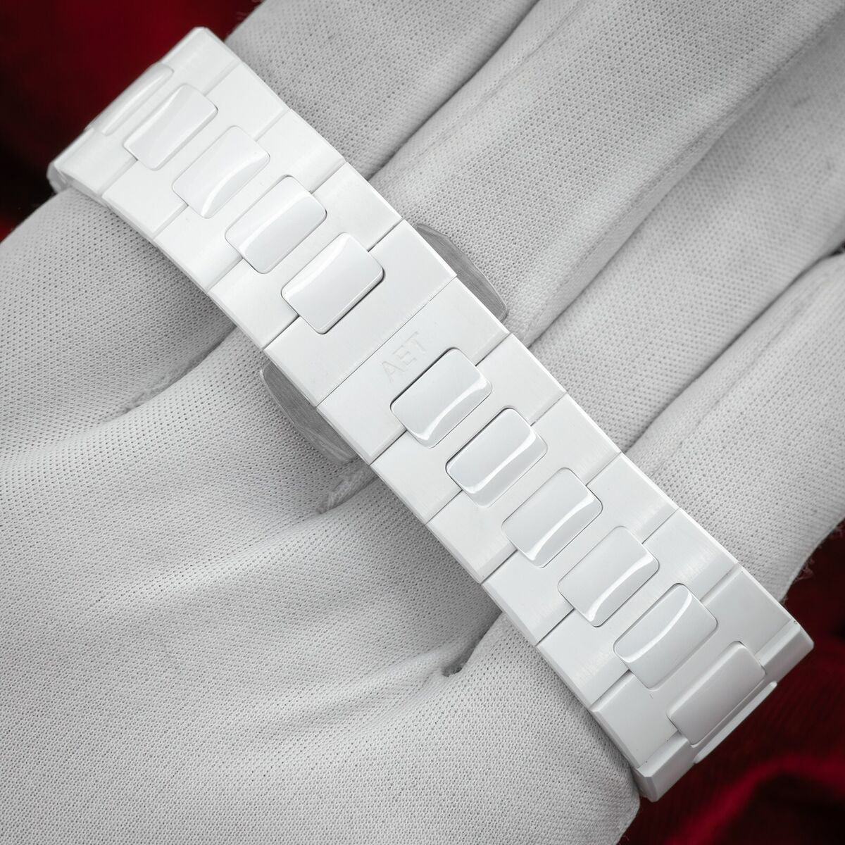 PATEK PHILIPPE NAUTILUS 5711 White Ceramic