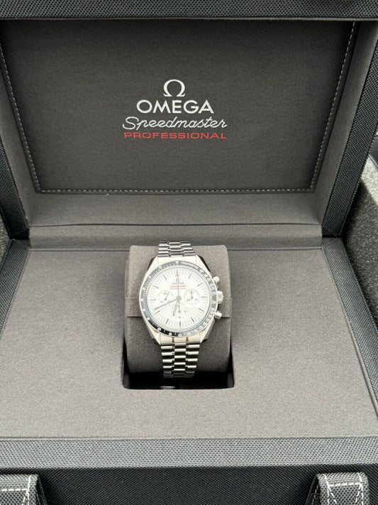2025 OMEGA SPEEDMASTER MOONWATCH NEW WHITE 42 mm