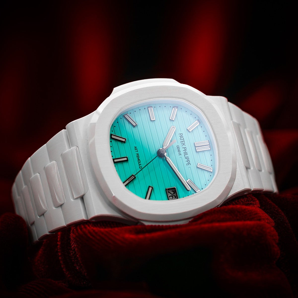 PATEK PHILIPPE NAUTILUS 5711 White Ceramic