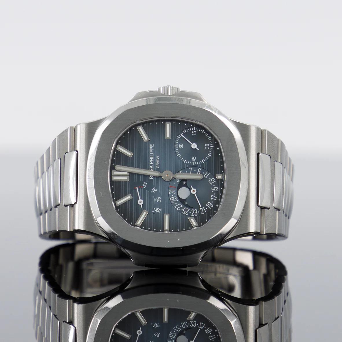 PATEK PHILIPPE 5713/1A-001
