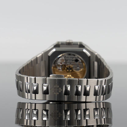 PATEK PHILIPPE 5821/1A-001