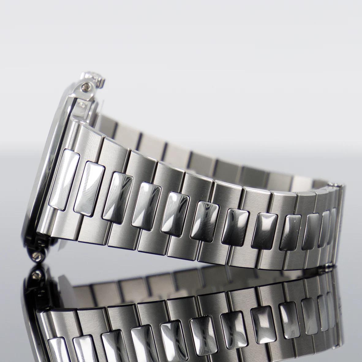 PATEK PHILIPPE 5713/1A-001