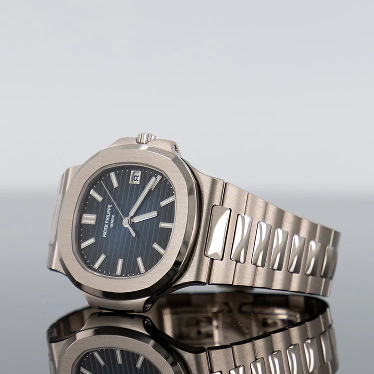 PATEK PHILIPPE 5811/1G-001